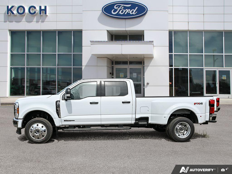 NEW 2026 Ford F-450 Super Duty XLT - Oxford White Exterior / MEDIUM DARK SLATE CLOTH Interior - $106,099 - Stock #E60874 - VIN 1FT8W4DTXTEE98745 - Photo 3