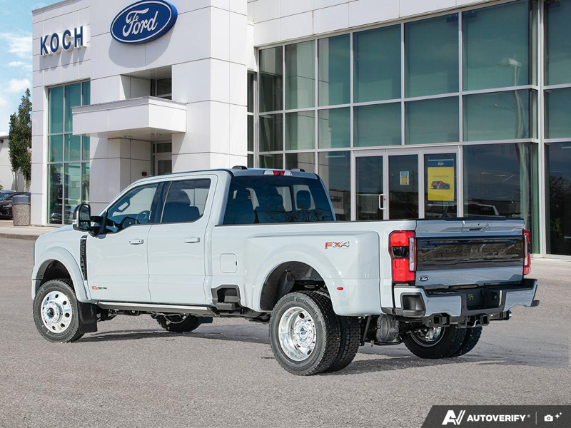NEW 2026 Ford F-450 Super Duty Platinum - Glacier Gray Exterior / BLACK ONYX/BLUE LEATHER Interior - $136,288 - Stock #E60276 - VIN 1FT8W4DM7TED94268 - Photo 4