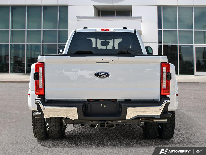 NEW 2026 Ford F-450 Super Duty XLT - Oxford White Exterior / MEDIUM DARK SLATE CLOTH Interior - $111,768 - Stock #E60859 - VIN 1FT8W4DM5TEE97222 - Photo 5