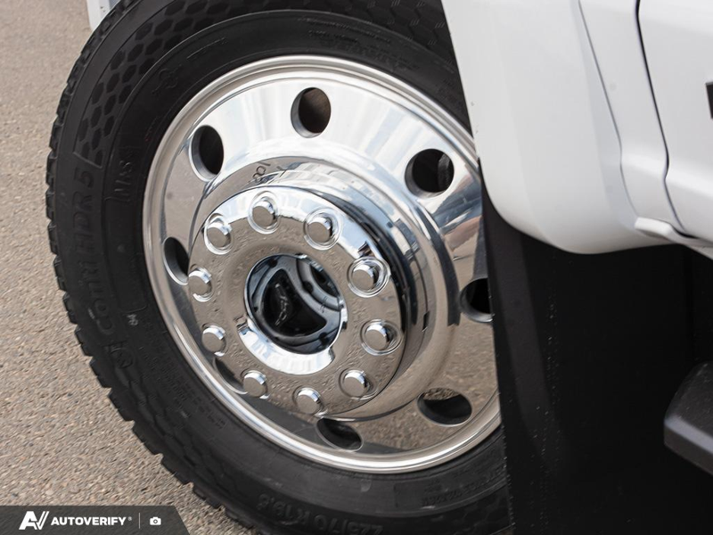 NEW 2026 Ford F-450 Super Duty XLT - Oxford White Exterior / MEDIUM DARK SLATE CLOTH Interior - $100,464 - Stock #D60620 - VIN 1FT8W4DT4TEF05737 - Photo 6
