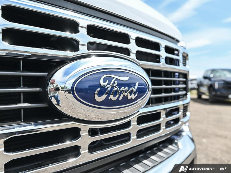 NEW 2026 Ford F-450 Super Duty XLT - Oxford White Exterior / MEDIUM DARK SLATE CLOTH Interior - $105,039 - Stock #E60843 - VIN 1FT8W4DT7TEF06445 - Photo 9
