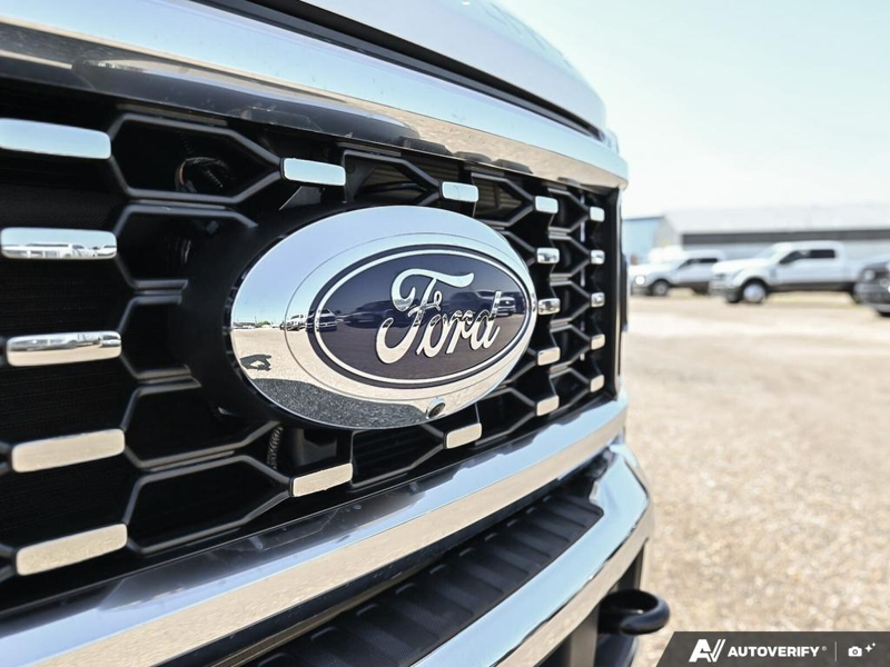 NEW 2026 Ford F-450 Super Duty XLT - Oxford White Exterior / MEDIUM DARK SLATE CLOTH Interior - $111,768 - Stock #E60859 - VIN 1FT8W4DM5TEE97222 - Photo 9