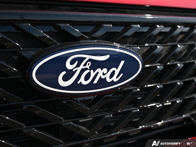 NEW 2026 Ford Maverick XLT - Ruby Red Tri-coat Metallic Exterior / BLACK ONYX Interior - $44,597 - Stock #E60879 - VIN 3FTTW8J30TRB20159 - Photo 9