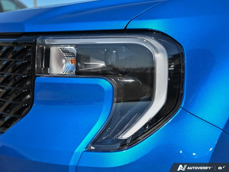 NEW 2026 Ford Maverick Lariat - Velocity Blue Metallic Exterior / BLACK ONYX, ACTIVEX TRIMMED HEATED FRONT BUCKET SEATS Interior - $50,123 - Stock #E60973 - VIN 3FTTW8SA2TRB27708 - Photo 10