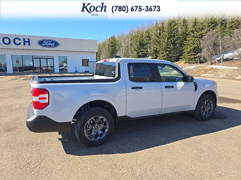 NEW 2026 Ford Maverick XLT - Crystal White Tricoat Exterior / BLACK LEATHER Interior - $45,040 - Stock #A26140 - VIN 3FTTW8JA7TRA71122 - Photo 12
