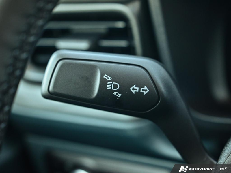 NEW 2026 Ford Maverick Lariat - Velocity Blue Metallic Exterior / BLACK ONYX, ACTIVEX TRIMMED HEATED FRONT BUCKET SEATS Interior - $50,123 - Stock #E60973 - VIN 3FTTW8SA2TRB27708 - Photo 16