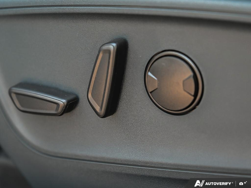 NEW 2026 Ford Maverick XLT - Space White Metallic Exterior / NAVY PIER Interior - $43,641 - Stock #E60840 - VIN 3FTTW8JA8TRB22014 - Photo 27