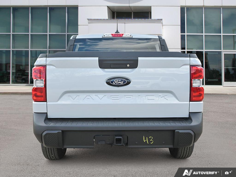 NEW 2026 Ford Maverick XLT - Space White Metallic Exterior / NAVY PIER Interior - $41,673 - Stock #E60698 - VIN 3FTTW8J3XTRA71603 - Photo 5