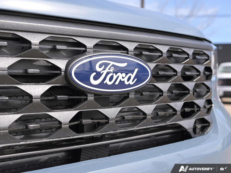 NEW 2026 Ford Maverick XLT - Azure Grey Metallic Tri-coat Exterior / NAVY PIER Interior - $45,872 - Stock #E60612 - VIN 3FTTW8J38TRA80929 - Photo 9