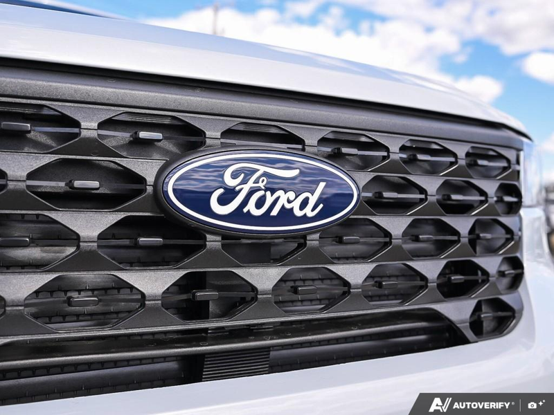 NEW 2026 Ford Maverick XLT - Space White Metallic Exterior / NAVY PIER Interior - $41,673 - Stock #E60698 - VIN 3FTTW8J3XTRA71603 - Photo 9