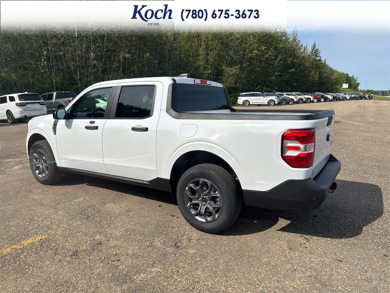 NEW 2026 Ford Maverick XLT - Oxford White Exterior / NAVY PIER/ASPEN GREY, UNIQUE CLOTH FRONT BUCKET SEATS Interior - $46,290 - Stock #A26236 - VIN 3FTTW8JA5TRB27011 - Photo 9