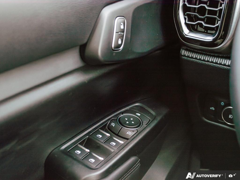 NEW 2026 Ford Ranger XLT - Oxford White Exterior / EBONY PREMIUM CLOTH Interior - $56,913 - Stock #E60297 - VIN 1FTER4HP7TLE04386 - Photo 17