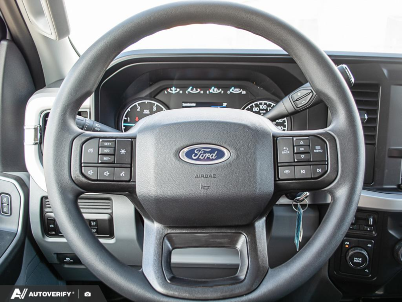 NEW 2026 Ford Super Duty F-550 DRW XLT - Oxford White Exterior / MEDIUM DARK SLATE, CLOTH 40/20/40 FRONT BENCH SEAT Interior - $113,999 - Stock #D60564 - VIN 1FD0W5HT2TEE30724 - Photo 16