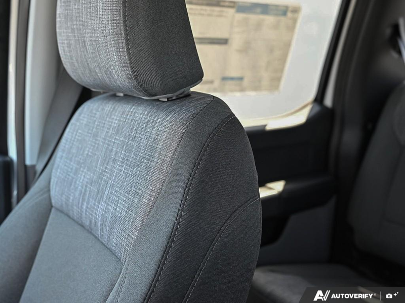 NEW 2026 Ford Super Duty F-550 DRW XLT - Oxford White Exterior / MEDIUM DARK SLATE CLOTH Interior - $105,244 - Stock #E60767 - VIN 1FD0W5HT9TEE96235 - Photo 22