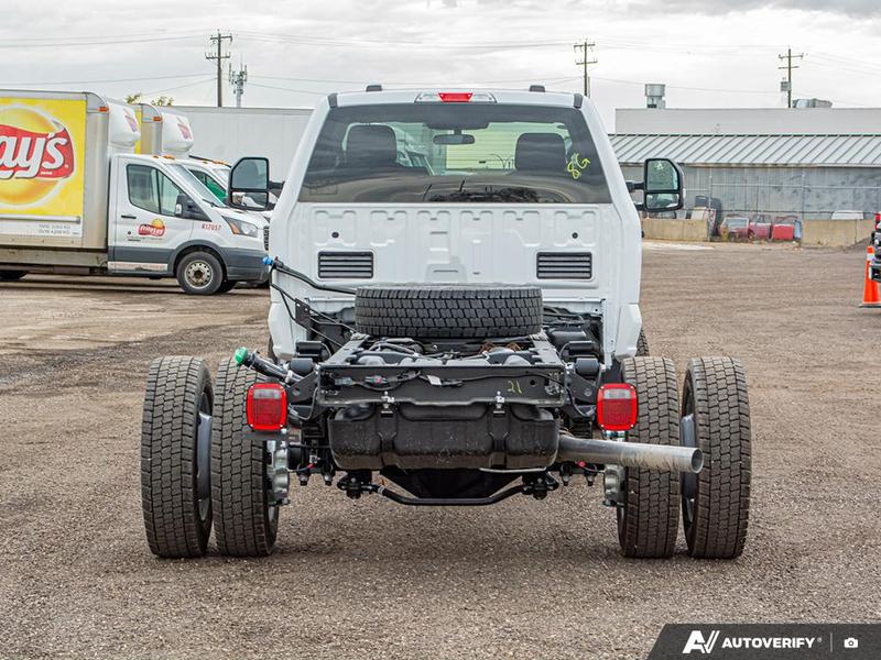 2026 Ford F-550 XLT photo 4