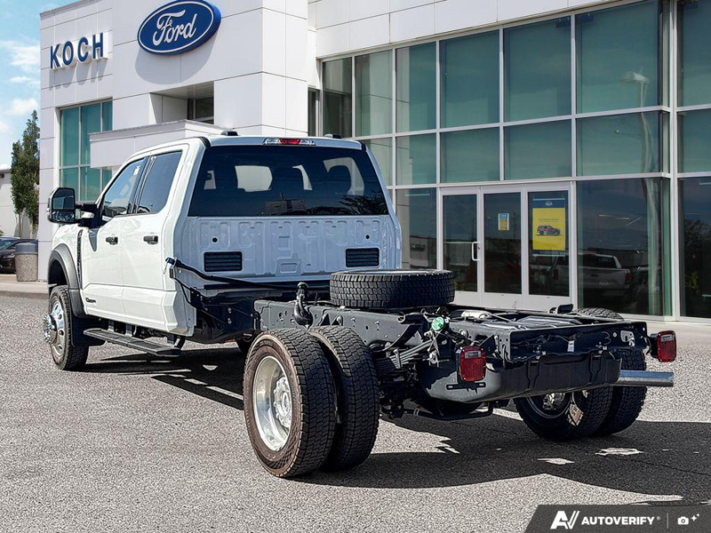 USED 2026 Ford Super Duty F-550 DRW XLT - Oxford White Exterior / MEDIUM DARK SLATE CLOTH Interior - $89,998 - Stock #EP4753 - VIN 1FD0W5HT6TEC08851 - Photo 4