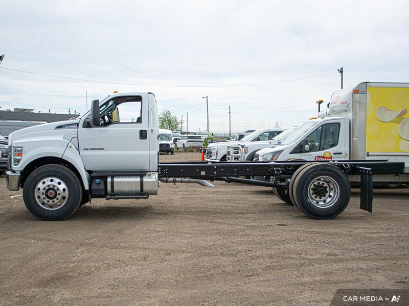 NEW 2026 Ford Super Duty F-750 Reg Cab - Oxford White Exterior / STEEL GRAY CLOTH Interior - $119,946 - Stock #E60001 - VIN 1FDPF7DX2TDF00666 - Photo 3