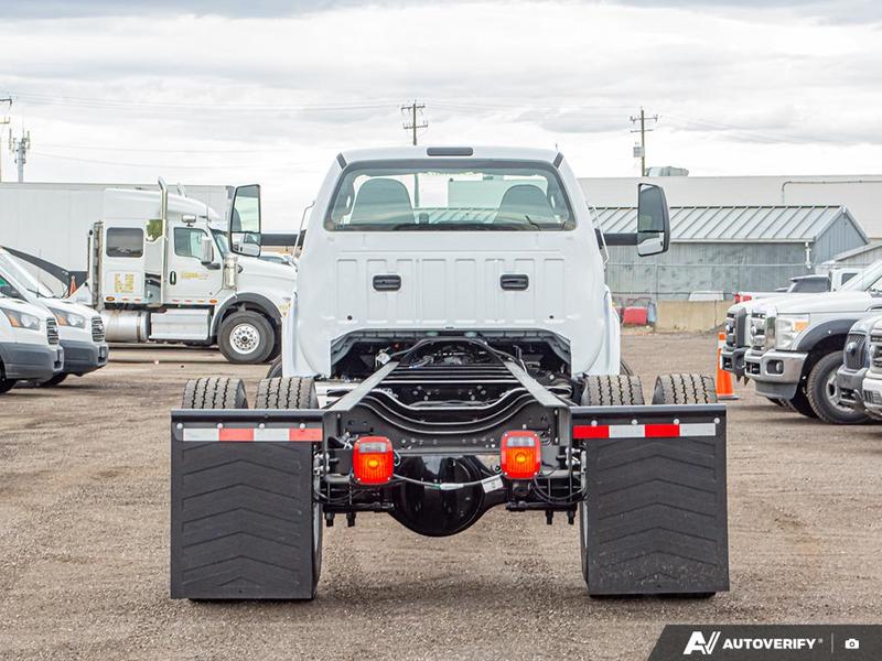 2026 Ford F-750 SuperCab Regular Cab photo 4