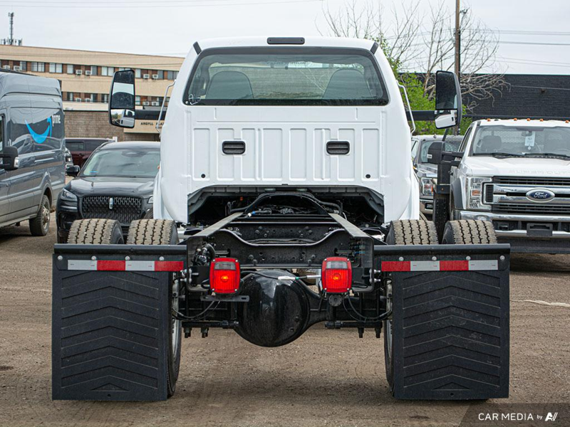 NEW 2026 Ford Super Duty F-750 Reg Cab - Oxford White Exterior / STEEL GRAY CLOTH Interior - $119,946 - Stock #E60001 - VIN 1FDPF7DX2TDF00666 - Photo 5