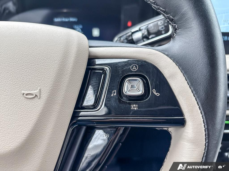 USED 2026 Lincoln Corsair Reserve - Crystal White Tricoat Exterior - $61,937 - Stock #EP4715 - VIN 5LMCJ2DA0TUL00085 - Photo 16