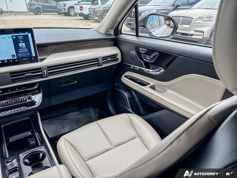USED 2026 Lincoln Corsair Reserve - Crystal White Tricoat Exterior - $61,937 - Stock #EP4715 - VIN 5LMCJ2DA0TUL00085 - Photo 25