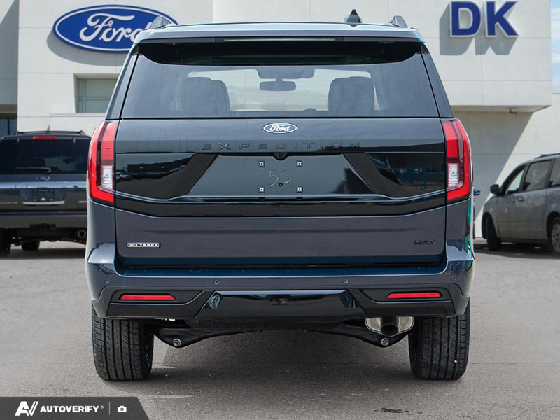 NEW 2027 Ford Expedition Platinum Max - Blue Ember Metallic Exterior / SALT CRYSTAL GREY, LEATHER-TRIMMED HEATED & VENTILATED FRONT CAP Interior - $114,369 - Stock #D70000 - VIN 1FMJK1M81VEA00793 - Photo 5